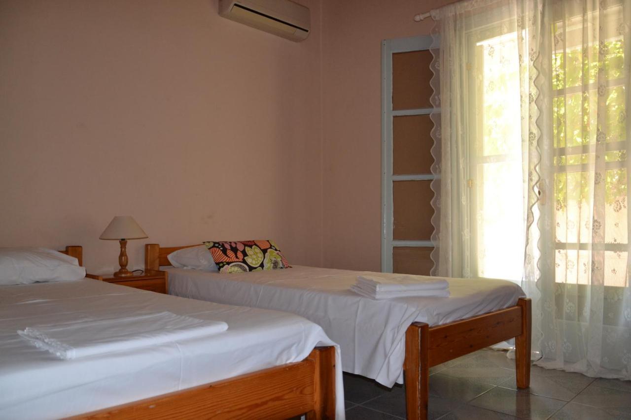 Mihaila Seaside: 2 Bedroom Bungalows Kefalonia Spartia  Exterior photo